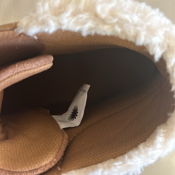 NWOB UGG Women's Brown Cakewalk High-top Sneaker Size 7.5 Chestnut Color - Picture 8 of 12
